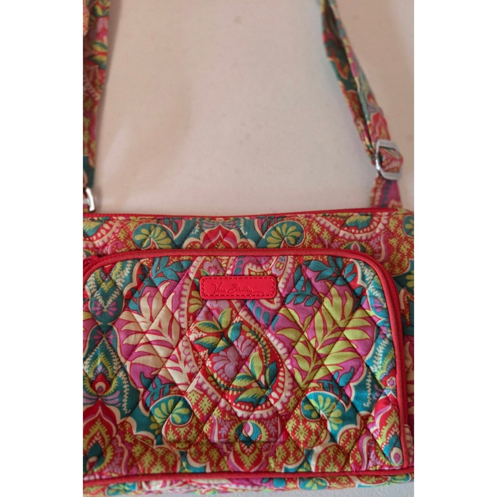 Vera Bradley‎ Quilted Paisley Crossbody Bag Red Pink Green Blue Adjustable Strap - Picture 2 of 8
